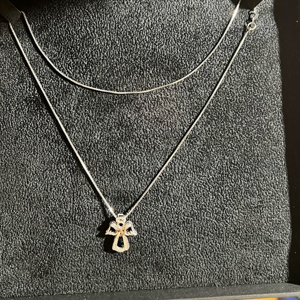 Elegant Silver Angel Pendant Necklace